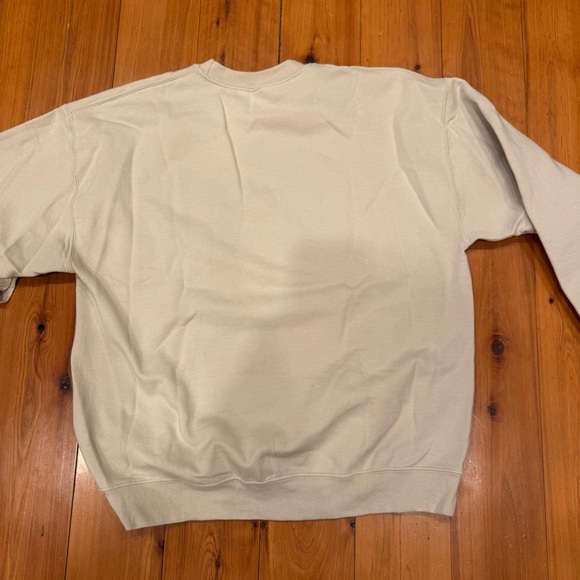 Hazel Crewneck - Picture 2 of 2